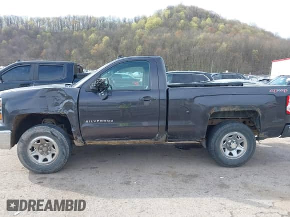 2014 Chevrolet Silverado 1500 Work Truck z VIN 1GCNKPEC6EZ296723, wystawiony jako IAAI lot #42026115 z przebiegiem 247 718 mil mil oraz . Historia ofert i sprzedaży dostępna na DreamBid. Obrazek 14.