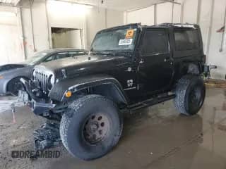 2009 Jeep Wrangler Sahara z VIN 1J4FA54159L772622, wystawiony jako Copart lot #55648305 z przebiegiem 141 880 mil mil oraz Szkoda całkowita • Salvage title. Historia ofert i sprzedaży dostępna na DreamBid. Obrazek 1.