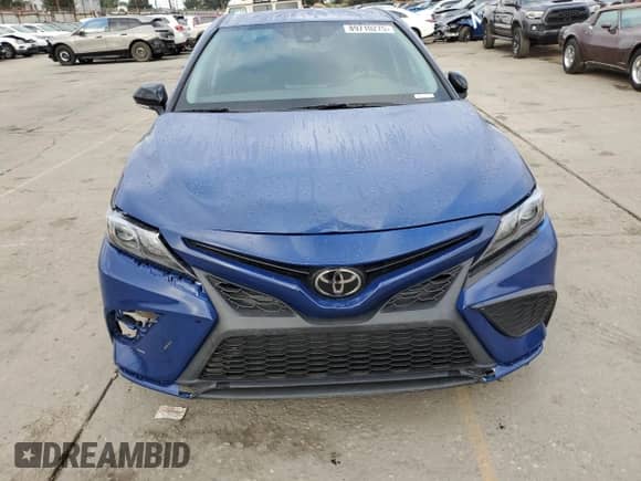 2023 Toyota Camry SE z VIN 4T1T11AK6PU158700, wystawiony jako Copart lot #89710275 z przebiegiem 49 320 mil mil oraz Szkoda całkowita • Salvage title. Historia ofert i sprzedaży dostępna na DreamBid. Obrazek 5.
