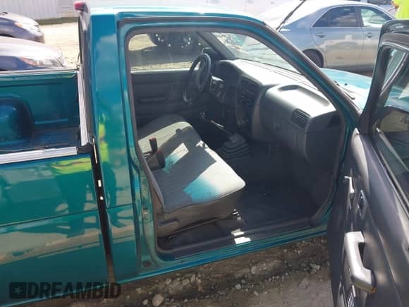 1995 Nissan Frontier с VIN 1N6SD11SXSC476676, выставлен на аукционе IAAI как лот 43444675 с пробегом 180 189 миль миль и . История ставок и продаж доступна на DreamBid. Изображение 5.