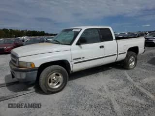 1998 Dodge 1500 с VIN 3B7HF12Z0WM291477, выставлен на аукционе Copart как лот 75337674 с пробегом Не указан миль и Списание • Salvage title. История ставок и продаж доступна на DreamBid. Изображение 1.