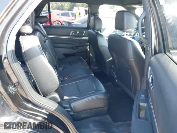 2017 Ford Explorer Limited z VIN 1FM5K7F8XHGC38118, wystawiony jako IAAI lot #43349903 z przebiegiem 87 627 mil mil oraz . Historia ofert i sprzedaży dostępna na DreamBid. Obrazek 8.