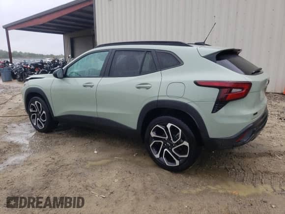 2024 Chevrolet Trax 2RS with VIN KL77LJE27RC246350, listed as a Copart auction lot 80324175 with 15,122 mi miles and Salvage title. Bid and sale history available at DreamBid. Image 2.