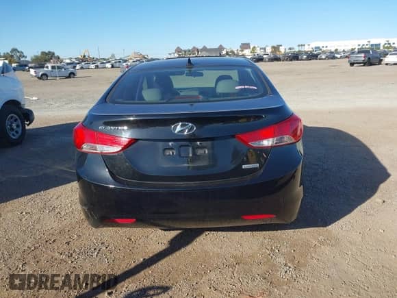 2012 Hyundai Elantra Limited с VIN 5NPDH4AE6CH123739, выставлен на аукционе IAAI как лот 41344330 с пробегом 100 836 миль миль и . История ставок и продаж доступна на DreamBid. Изображение 16.