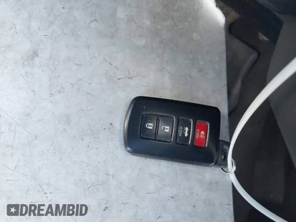 2019 Toyota Corolla XLE with VIN 2T1BURHE5KC162295, listed as a IAAI auction lot 43455354 with 89,244 mi miles and . Bid and sale history available at DreamBid. Image 11.