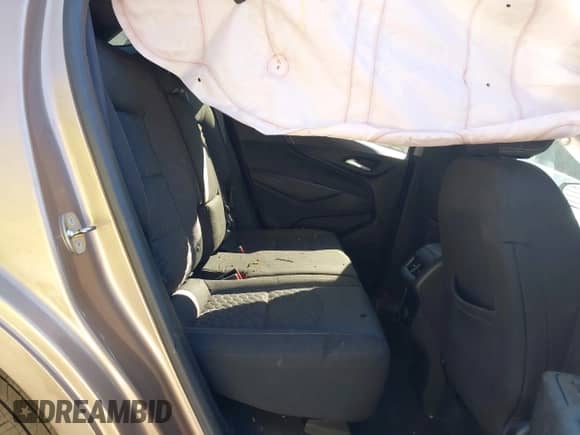 2018 Chevrolet Equinox LT с VIN 2GNAXSEV9J6232838, выставлен на аукционе IAAI как лот 43122490 с пробегом 122 295 миль миль и . История ставок и продаж доступна на DreamBid. Изображение 8.