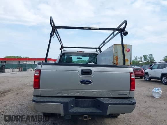 2016 Ford F-250 XL с VIN 1FTBF2A67GED09578, выставлен на аукционе IAAI как лот 42133327 с пробегом 150 694 миль миль и . История ставок и продаж доступна на DreamBid. Изображение 16.