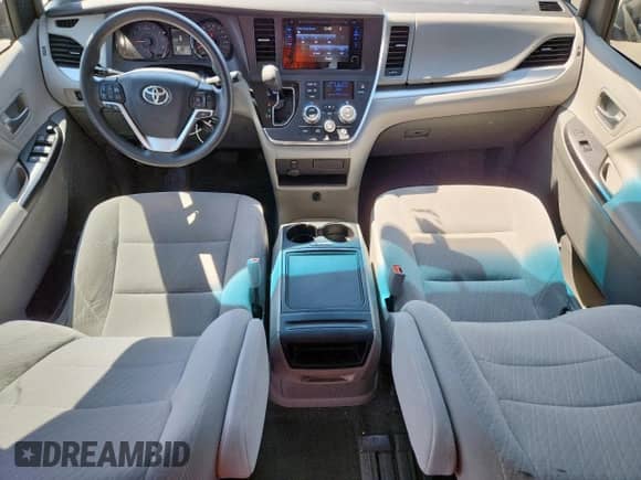 2017 Toyota Sienna LE Auto Access Seat с VIN 5TDKZ3DC3HS850430, выставлен на аукционе Copart как лот 71552575 с пробегом 122 998 миль миль и Списание • Salvage title. История ставок и продаж доступна на DreamBid. Изображение 8.