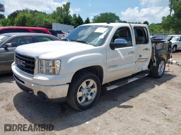 2009 GMC Sierra 1500 SLT with VIN 3GTEK33399G257996, listed as a IAAI auction lot 42735046 with 241,262 mi miles and . Bid and sale history available at DreamBid. Image 2.