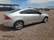 2015 Volvo S60 T5 Platinum с VIN YV1612TM3F1360099, выставлен на аукционе Copart как лот 53744175 с пробегом 87 383 миль миль и Списание • Salvage title. История ставок и продаж доступна на DreamBid. Изображение 3.