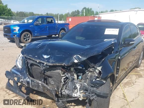 2012 Hyundai Genesis 4.6L с VIN KMHGC4DF9CU166571, выставлен на аукционе IAAI как лот 42058074 с пробегом 149 805 миль миль и . История ставок и продаж доступна на DreamBid. Изображение 18.
