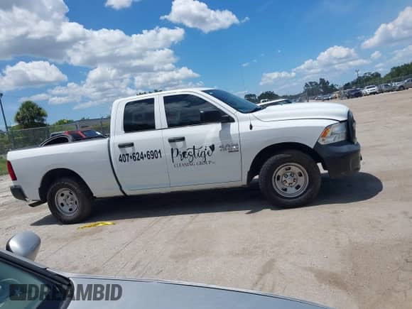 2020 Ram 1500 Tradesman z VIN 1C6RR6FG0LS156396, wystawiony jako IAAI lot #42524281 z przebiegiem 186 242 mil mil oraz . Historia ofert i sprzedaży dostępna na DreamBid. Obrazek 13.