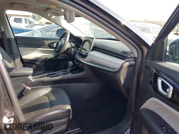 2022 Jeep Compass Limited с VIN 3C4NJDCB1NT224668, выставлен на аукционе IAAI как лот 43204616 с пробегом 53 996 миль миль и . История ставок и продаж доступна на DreamBid. Изображение 5.
