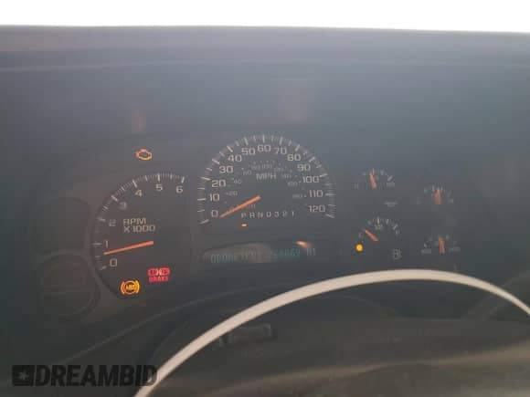 2006 Chevrolet Silverado 1500 Work Truck с VIN 1GCEC19V86Z170676, выставлен на аукционе Copart как лот 67197995 с пробегом 268 869 миль миль и Списание • Salvage title. История ставок и продаж доступна на DreamBid. Изображение 9.