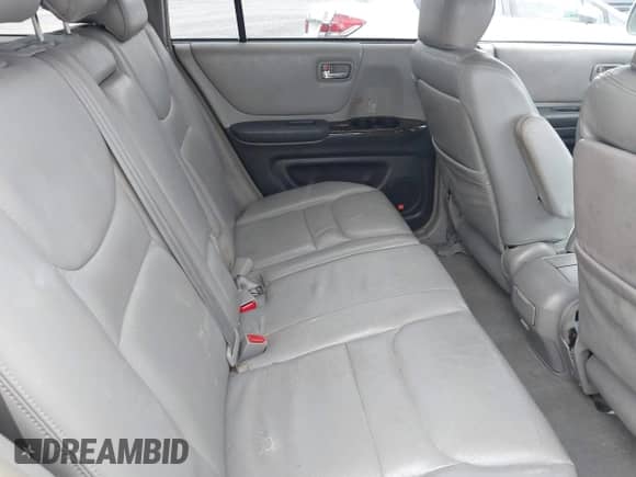 2003 Toyota Highlander с VIN JTEGF21A230085942, выставлен на аукционе IAAI как лот 42895495 с пробегом 233 898 миль миль и . История ставок и продаж доступна на DreamBid. Изображение 8.