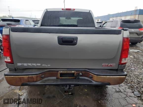 2007 GMC Sierra 1500 SLT с VIN 2GTEK13M271507730, выставлен на аукционе Copart как лот 63941485 с пробегом Не указан миль и Списание • Salvage title. История ставок и продаж доступна на DreamBid. Изображение 6.