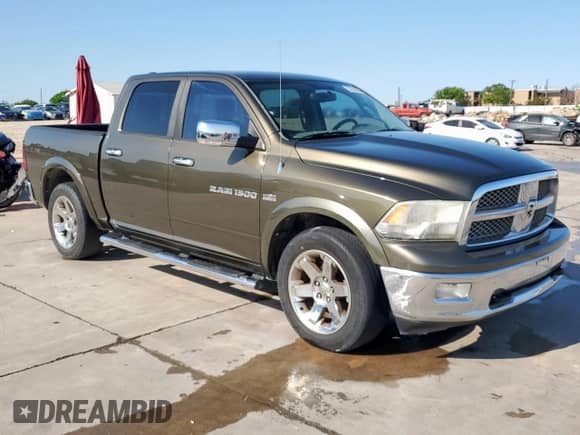2012 Ram 1500 Laramie z VIN 1C6RD6NT8CS301035, wystawiony jako Copart lot #52176615 z przebiegiem 142 480 mil mil oraz Czysty tytuł • Clean title. Historia ofert i sprzedaży dostępna na DreamBid. Obrazek 4.