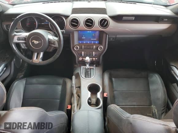 2023 Ford Mustang EcoBoost z VIN 1FATP8UH7P5110859, wystawiony jako Copart lot #71750315 z przebiegiem 30 546 mil mil oraz Szkoda całkowita • Salvage title. Historia ofert i sprzedaży dostępna na DreamBid. Obrazek 8.