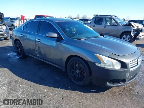 2014 Nissan Maxima SV with VIN 1N4AA5AP8EC458407, listed as a IAAI auction lot 41200395 with 158,507 mi miles and . Bid and sale history available at DreamBid. Image 1.