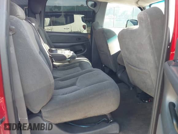 2003 Chevrolet Silverado 2500HD LT with VIN 1GCHK23193F137386, listed as a IAAI auction lot 43429707 with Not provided miles and . Bid and sale history available at DreamBid. Image 8.