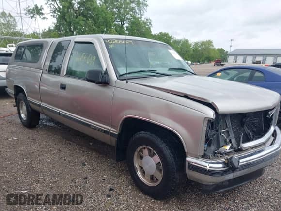 1998 GMC Sierra 1500 с VIN 1GTEC19R7WE560274, выставлен на аукционе IAAI как лот 42255089 с пробегом 176 450 миль миль и . История ставок и продаж доступна на DreamBid. Изображение 6.
