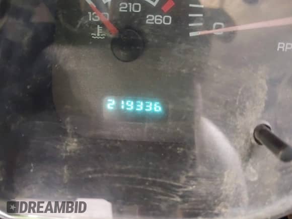 2000 Dodge 2500 with VIN 3B7KF23Z1YG140708, listed as a IAAI auction lot 42725174 with 219,336 mi miles and . Bid and sale history available at DreamBid. Image 13.