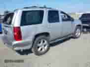 2011 Chevrolet Tahoe LT z VIN 1GNSKBE05BR275098, wystawiony jako IAAI lot #42483255 z przebiegiem 232 317 mil mil oraz . Historia ofert i sprzedaży dostępna na DreamBid. Obrazek 4.