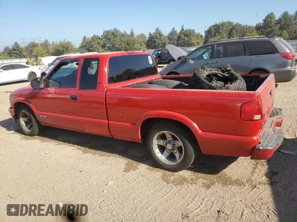 2003 Chevrolet S-10 LS с VIN 1GCCS19HX38257355, выставлен на аукционе Copart как лот 84028535 с пробегом 135 917 миль миль и Списание • Salvage title. История ставок и продаж доступна на DreamBid. Изображение 2.