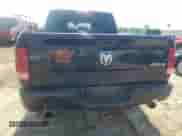 2014 Ram 1500 Express z VIN 1C6RR7KT1ES263596, wystawiony jako Copart lot #61211545 z przebiegiem Nie podano mil oraz Szkoda całkowita • Salvage title. Historia ofert i sprzedaży dostępna na DreamBid. Obrazek 6.