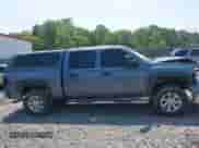 2007 Chevrolet Silverado 1500 1LT z VIN 2GCEK13M971728449, wystawiony jako IAAI lot #42418344 z przebiegiem 221 004 mil mil oraz . Historia ofert i sprzedaży dostępna na DreamBid. Obrazek 13.