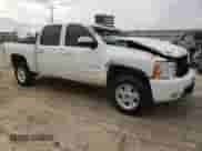 2010 Chevrolet Silverado 1500 with VIN 3GCRKTE28AG275724, listed as a Copart auction lot 76106304 with 256,790 mi miles and Salvage title. Bid and sale history available at DreamBid. Image 4.