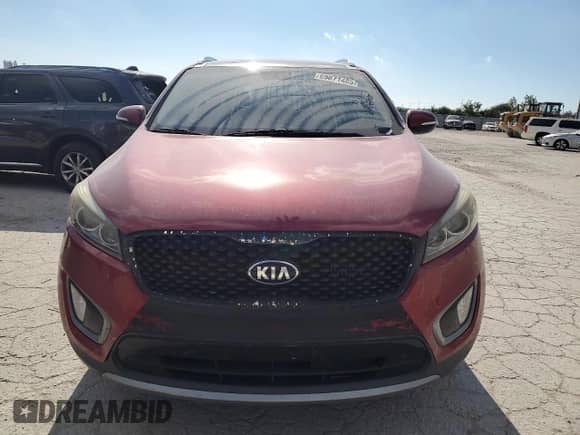 2016 Kia Sorento EX z VIN 5XYPH4A10GG111786, wystawiony jako Copart lot #69871485 z przebiegiem 139 675 mil mil oraz Czysty tytuł • Clean title. Historia ofert i sprzedaży dostępna na DreamBid. Obrazek 5.