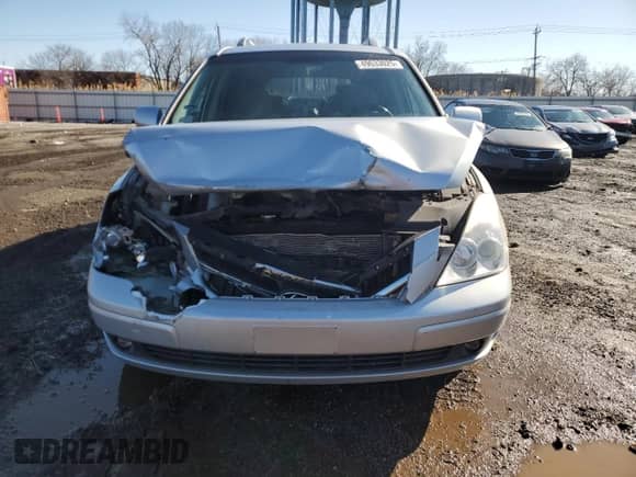 2007 Hyundai Entourage GLS с VIN KNDMC233X76019057, выставлен на аукционе Copart как лот 49633025 с пробегом 207 486 миль миль и Списание • Salvage title. История ставок и продаж доступна на DreamBid. Изображение 5.