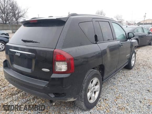 2017 Jeep Compass High Altitude z VIN 1C4NJCEA8HD151517, wystawiony jako IAAI lot #41732046 z przebiegiem 178 271 mil mil oraz . Historia ofert i sprzedaży dostępna na DreamBid. Obrazek 4.