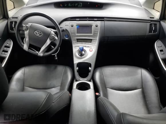 2015 Toyota Prius Two z VIN JTDKN3DU9F0398651, wystawiony jako Copart lot #84046815 z przebiegiem 186 138 mil mil oraz Szkoda całkowita • Salvage title. Historia ofert i sprzedaży dostępna na DreamBid. Obrazek 8.