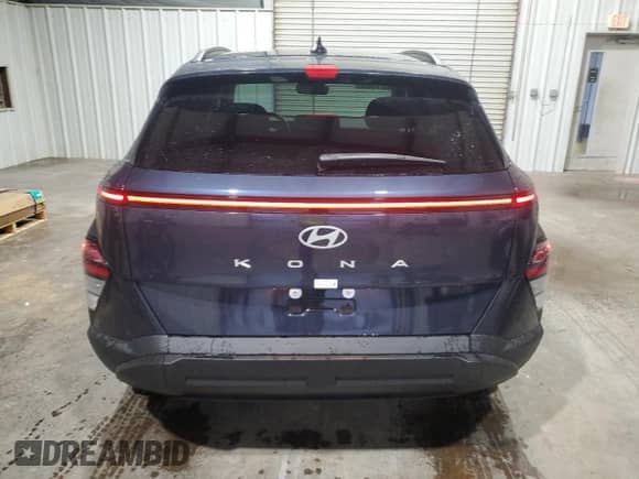 2025 Hyundai Kona SEL с VIN KM8HB3AB3SU288649, выставлен на аукционе Copart как лот 68450715 с пробегом 1 681 миль миль и Списание • Salvage title. История ставок и продаж доступна на DreamBid. Изображение 6.