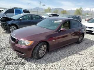 2007 BMW 3 Series 328xi z VIN WBAVC73507KP35487, wystawiony jako Copart lot #53204665 z przebiegiem Nie podano mil oraz Szkoda całkowita • Salvage title. Historia ofert i sprzedaży dostępna na DreamBid. Obrazek 1.