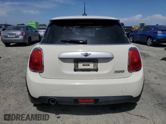 2015 MINI Hardtop with VIN WMWXM5C55F3A60385, listed as a Copart auction lot 53355145 with 34,565 mi miles and Salvage title. Bid and sale history available at DreamBid. Image 6.