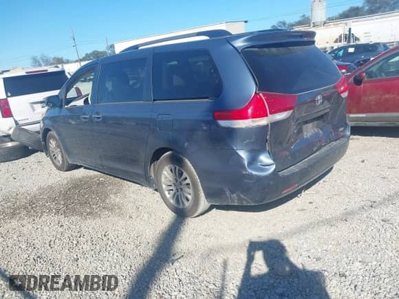 2013 Toyota Sienna XLE AAS with VIN 5TDYK3DC6DS358368, listed as a IAAI auction lot 43403983 with 203,745 mi miles and . Bid and sale history available at DreamBid. Image 3.