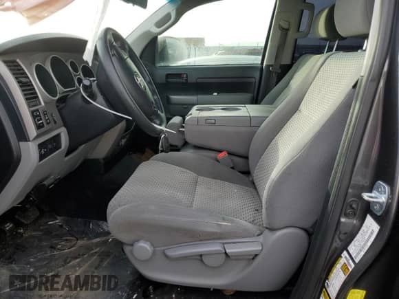 2013 Toyota Tundra с VIN 5TFDM5F16DX040275, выставлен на аукционе Copart как лот 86436074 с пробегом 184 120 миль миль и Списание • Salvage title. История ставок и продаж доступна на DreamBid. Изображение 7.