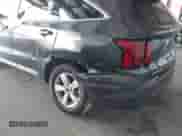 2023 Kia Sorento LX z VIN 5XYRG4LCXPG209461, wystawiony jako IAAI lot #42691187 z przebiegiem 23 821 mil mil oraz . Historia ofert i sprzedaży dostępna na DreamBid. Obrazek 6.