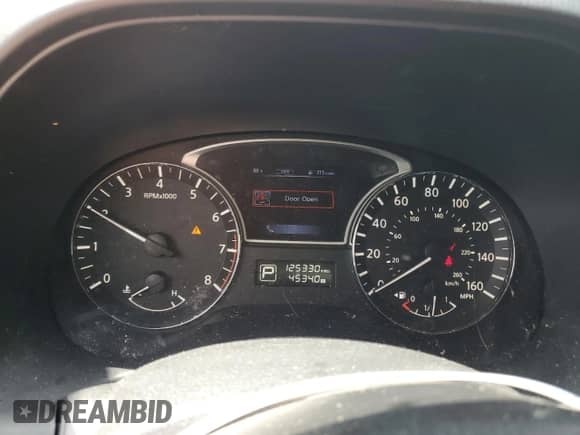 2015 Nissan Pathfinder SL with VIN 5N1AR2MM5FC723557, listed as a Copart auction lot 69690585 with 125,330 mi miles and Clean title. Bid and sale history available at DreamBid. Image 9.