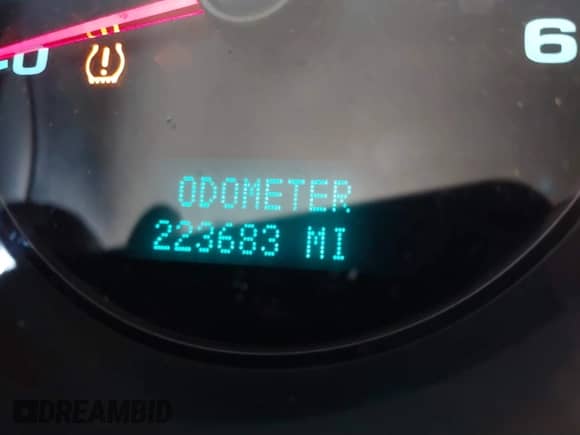 2012 Chevrolet Silverado 1500 LS z VIN 3GCPCREAXCG228826, wystawiony jako IAAI lot #41155616 z przebiegiem 223 683 mil mil oraz . Historia ofert i sprzedaży dostępna na DreamBid. Obrazek 7.