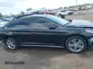 2018 Hyundai Sonata Limited с VIN 5NPE34AF8JH723753, выставлен на аукционе IAAI как лот 42689184 с пробегом 29 572 миль миль и . История ставок и продаж доступна на DreamBid. Изображение 14.