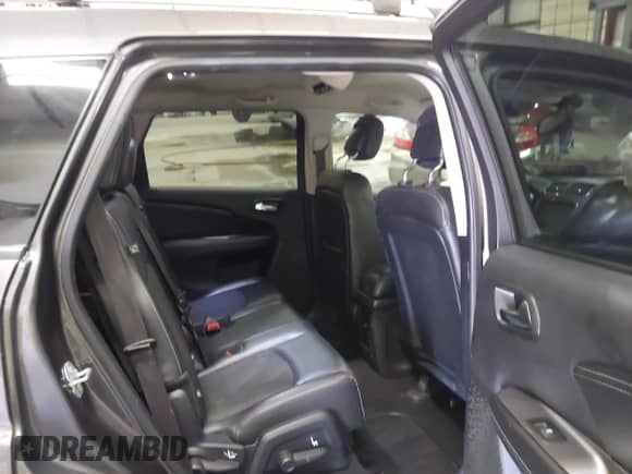 2017 Dodge Journey Crossroad Plus z VIN 3C4PDCGG3HT670857, wystawiony jako IAAI lot #43314285 z przebiegiem 122 165 mil mil oraz . Historia ofert i sprzedaży dostępna na DreamBid. Obrazek 8.