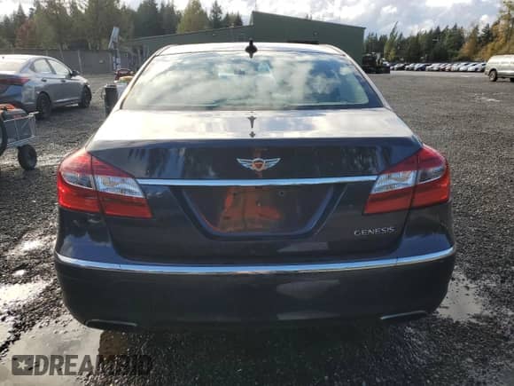 2013 Hyundai Genesis 3.8L с VIN KMHGC4DD8DU236979, выставлен на аукционе Copart как лот 84058555 с пробегом 107 198 миль миль и Списание • Salvage title. История ставок и продаж доступна на DreamBid. Изображение 6.