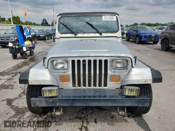 1987 Jeep Wrangler с VIN 2BCCV8111HB537153, выставлен на аукционе Copart как лот 70312835 с пробегом 143 728 миль миль и Чистый • Clean title. История ставок и продаж доступна на DreamBid. Изображение 5.