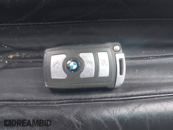 2003 BMW 7 Series 745i z VIN WBAGL63483DP67869, wystawiony jako IAAI lot #42783963 z przebiegiem 217 505 mil mil oraz . Historia ofert i sprzedaży dostępna na DreamBid. Obrazek 11.