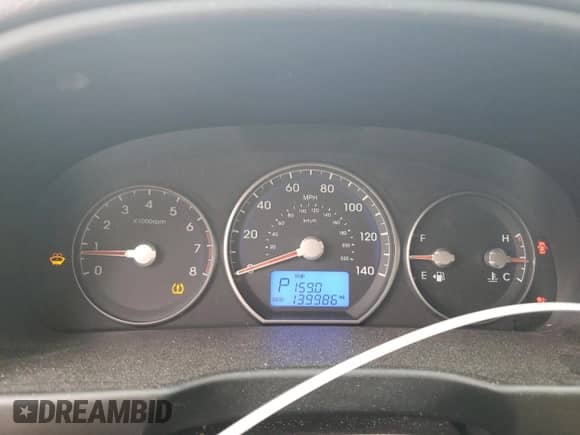 2012 Hyundai Santa Fe Limited с VIN 5XYZK3AB5CG142412, выставлен на аукционе Copart как лот 82600135 с пробегом 139 986 миль миль и Чистый • Clean title. История ставок и продаж доступна на DreamBid. Изображение 9.