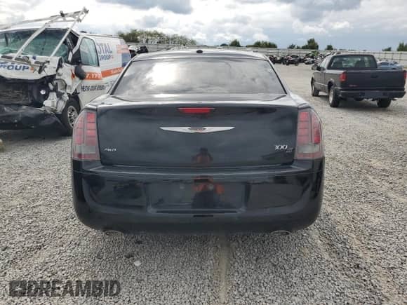 2014 Chrysler 300 S с VIN 2C3CCAGG5EH229195, выставлен на аукционе Copart как лот 69842395 с пробегом Не указан миль и Списание • Salvage title. История ставок и продаж доступна на DreamBid. Изображение 6.